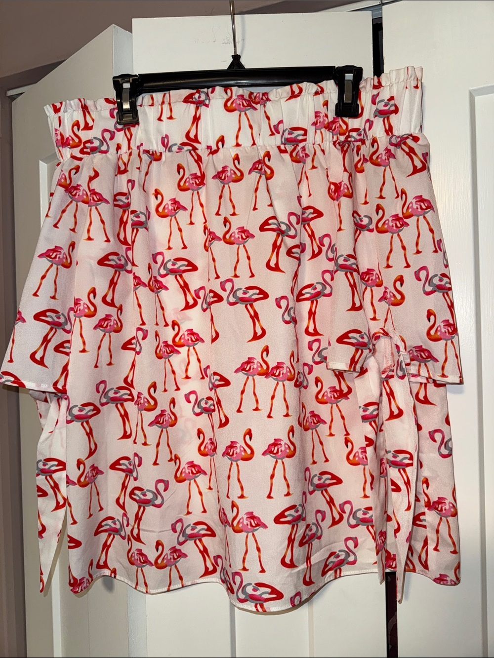 Off-Shoulder Flamingo Print Top — Pink & Coral Size Medium